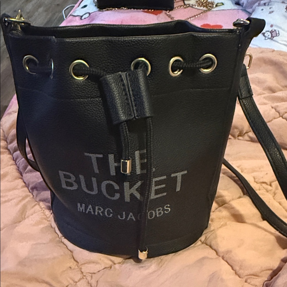 Black Bucket Bag